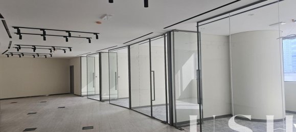215m² Office in Barsha Heights (Tecom), UAE No. 97798 8