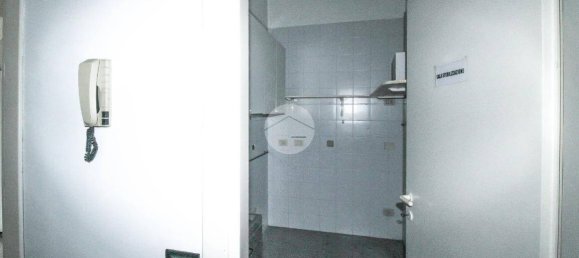 5-salle Bureau à Codogno, Italy No. 323283 20