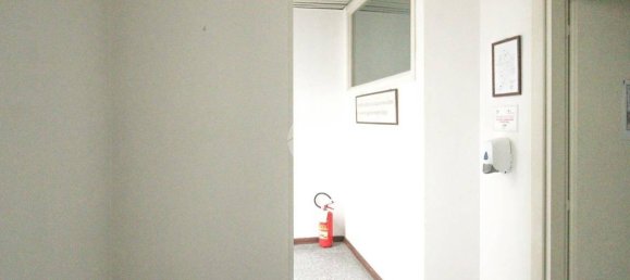 5-salle Bureau à Codogno, Italy No. 323283 4
