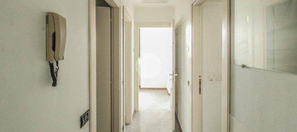 5-salle Bureau à Codogno, Italy No. 323283 5