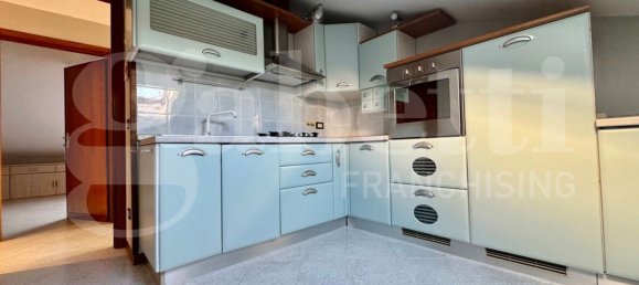 3 rooms Apartment in Castel Gandolfo, Italy No. 303398 5