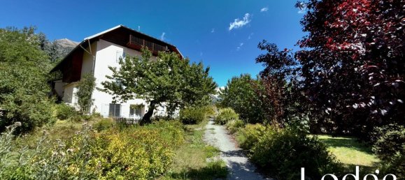 Дом с 18 спальнями в Верхние Альпы, Франция № 277601 19