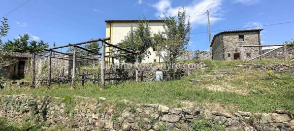 10 rooms House in Barga, Italy No. 309766 18