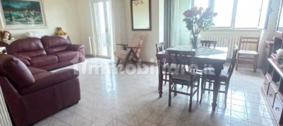 3 Schlafzimmer Wohnung in Taranto, Italy, Nr. 189541 8