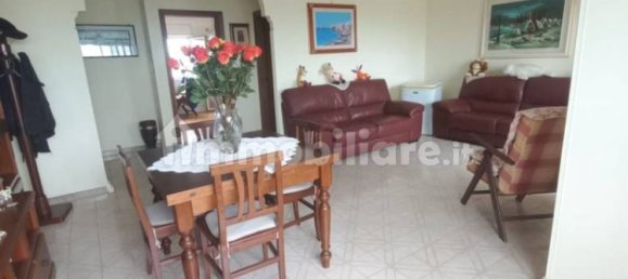 3 Schlafzimmer Wohnung in Taranto, Italy, Nr. 189541 7