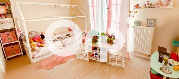 Квартира с 2 спальнями в Ле-Плесси-Бельвиль, Франция № 332927 4