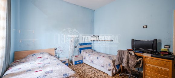 3 bedrooms Apartment in Vignola, Italy No. 328682 3