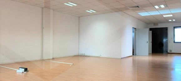 5-salle Bureau à Vicenza, Italy No. 18584 5