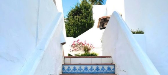 Apartamento de 3 dormitorios en Marbella, Spain No. 181022 29