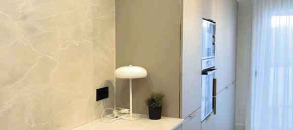 Apartamento de 3 dormitorios en Marbella, Spain No. 181022 13