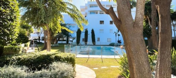 Apartamento de 3 dormitorios en Marbella, Spain No. 181022 30