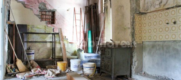 3-Zimmer Haus in Alta Valle Intelvi, Italy, Nr. 162104 9