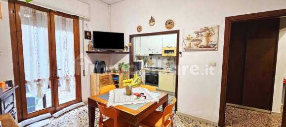 2 غرف نوم شقة في Campi Bisenzio, Italy رقم 50892 7