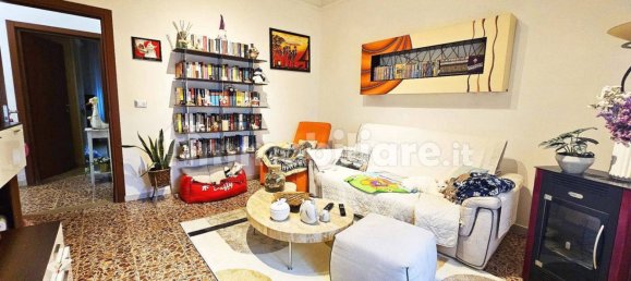 2 غرف نوم شقة في Campi Bisenzio, Italy رقم 50892 3