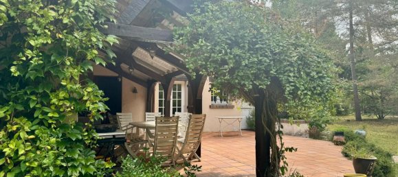 Casa de 5 dormitorios en Nancay, France No. 250273 11