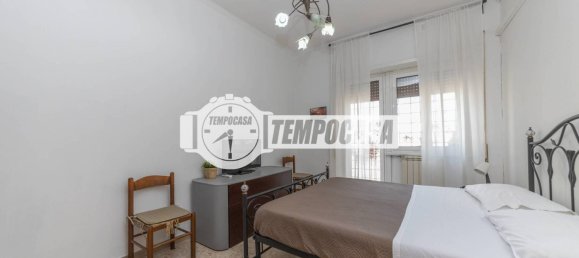 2 bedrooms Apartment in Rome, Italy No. 289827 2