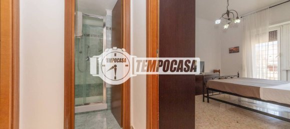 2 bedrooms Apartment in Rome, Italy No. 289827 16