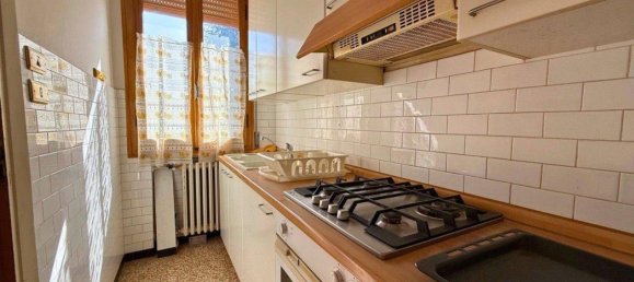 4 rooms Apartment in Reggio Emilia, Italy No. 36791 10