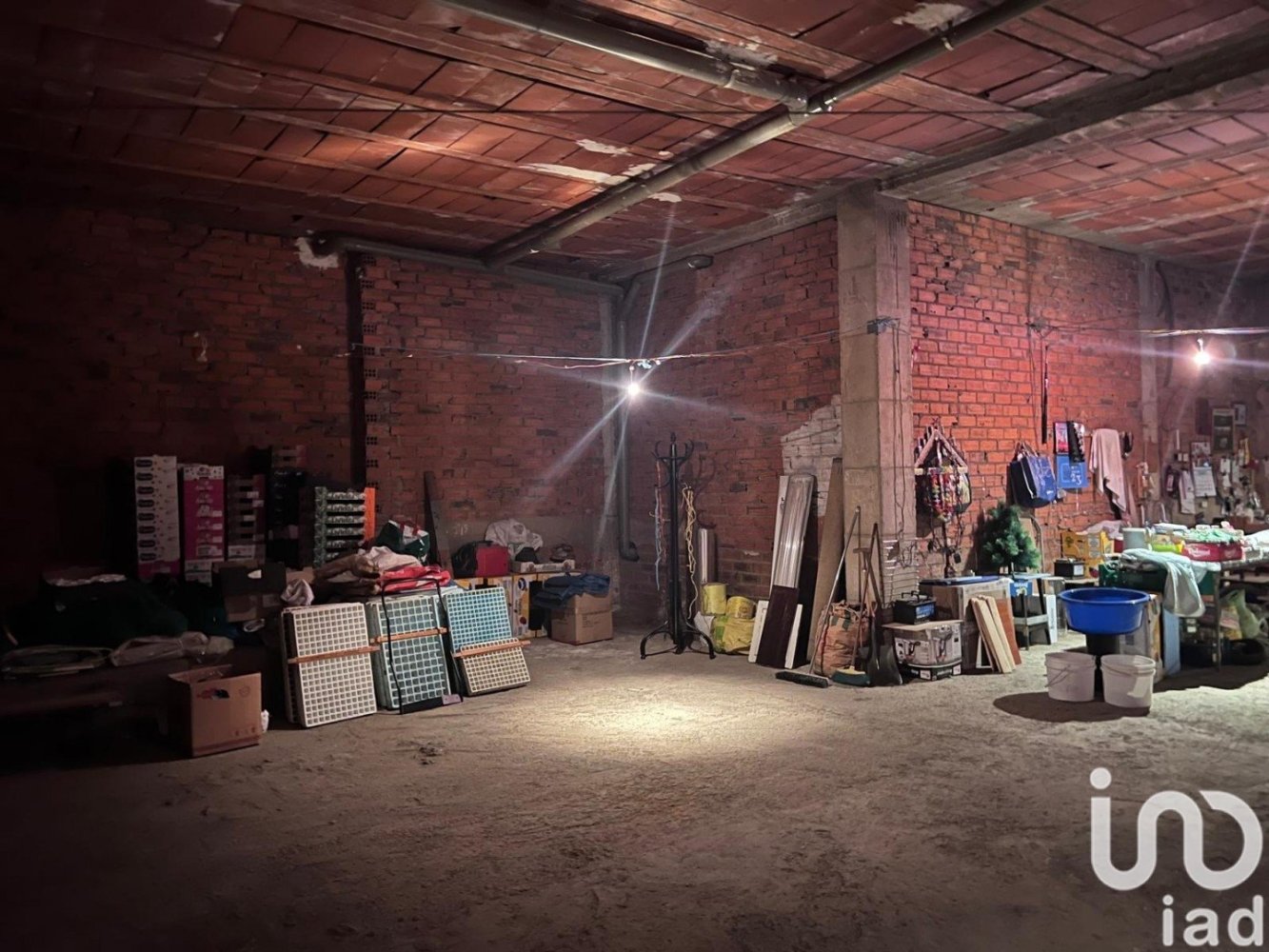 Gewerbliche Immobilie in Armunia, Spain 180m², Nr. 293908