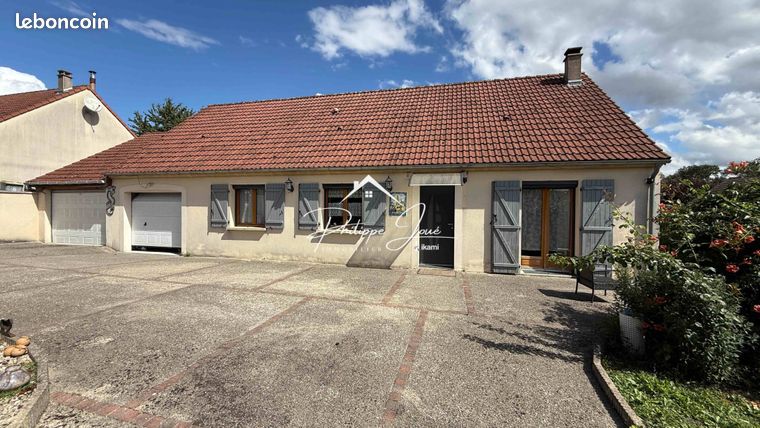 3 bedrooms House in Yonne, France No. 363959