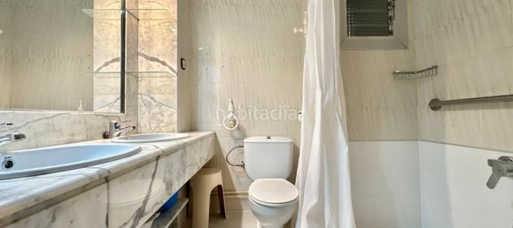 4 bedrooms Apartment in Barcelona, Spain No. 173685 17