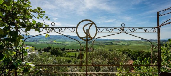 4 bedrooms House in Lajatico, Italy No. 176 4