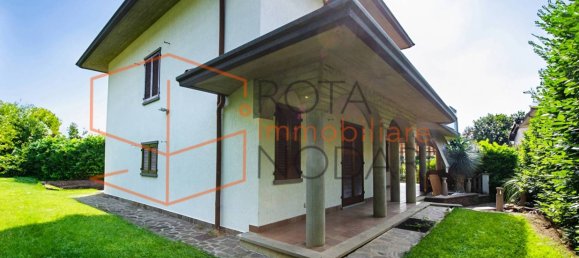 5 غرف نوم فيلا في Ranica, Italy رقم 377417 25