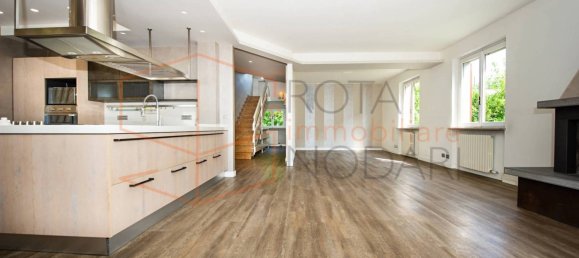 5 غرف نوم فيلا في Ranica, Italy رقم 377417 7