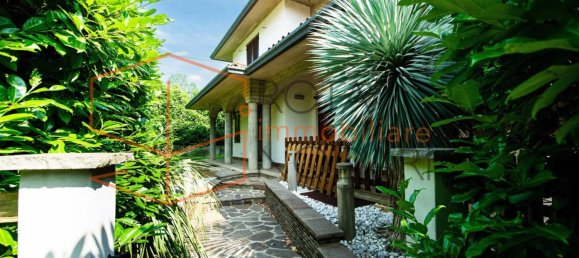 5 غرف نوم فيلا في Ranica, Italy رقم 377417 22