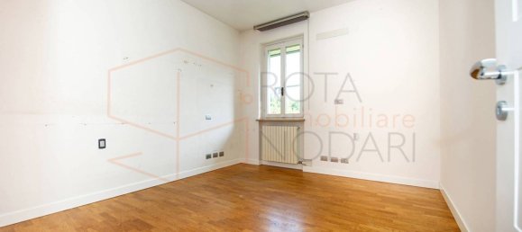 5 غرف نوم فيلا في Ranica, Italy رقم 377417 11