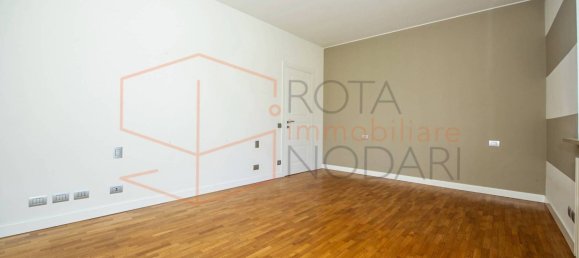 5 غرف نوم فيلا في Ranica, Italy رقم 377417 17