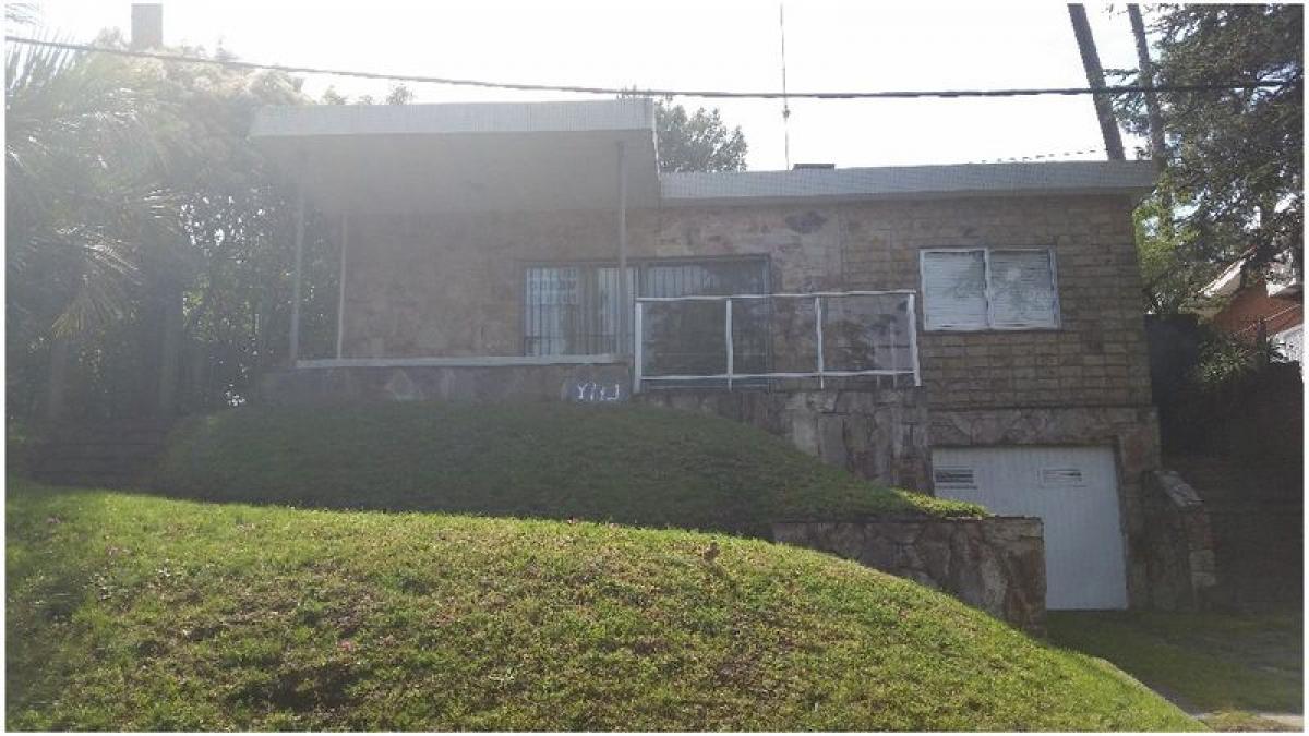 2 bedrooms House in Maldonado, Uruguay No. 7730