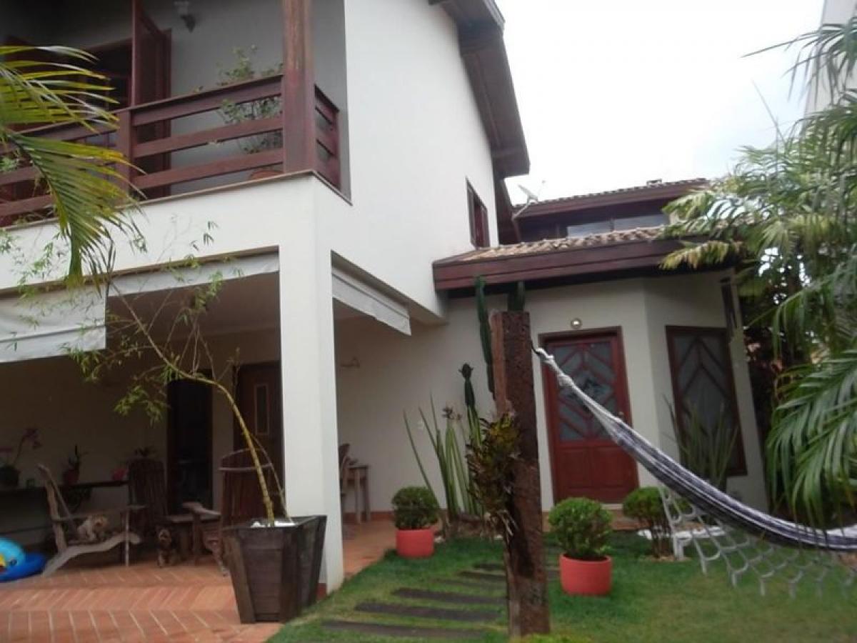 Casa de 2 dormitorios en Sao Paulo, Brazil No. 587374