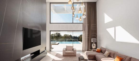 Вилла с 5 спальнями в Малага, Испания № 34026 2