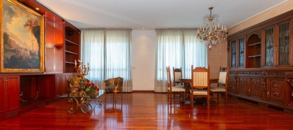 8 bedrooms Apartment in Turin, Italy No. 339623 5