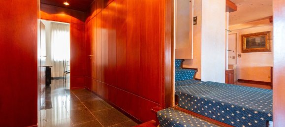 8 bedrooms Apartment in Turin, Italy No. 339623 26