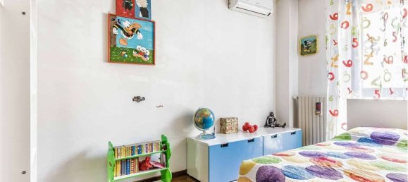 3 Schlafzimmer Haus in Milan, Italy, Nr. 260185 13