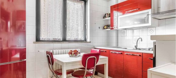 3 Schlafzimmer Haus in Milan, Italy, Nr. 260185 5