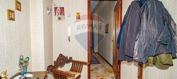 4 bedrooms Apartment in Catania, Italy No. 352214 4