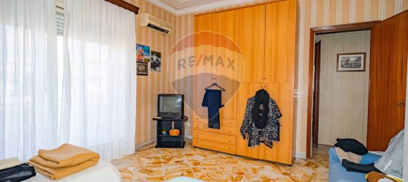 4 bedrooms Apartment in Catania, Italy No. 352214 13