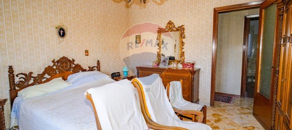 4 bedrooms Apartment in Catania, Italy No. 352214 8