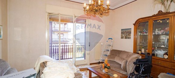 4 bedrooms Apartment in Catania, Italy No. 352214 3