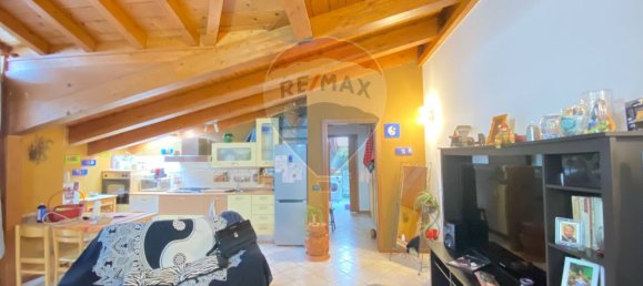 2-salle Appartement à Cura Carpignano, Italy No. 11401 24