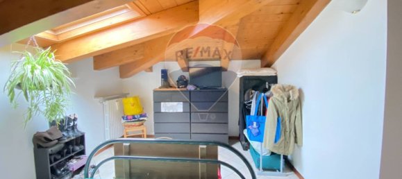 2-salle Appartement à Cura Carpignano, Italy No. 11401 32