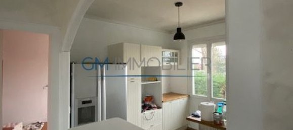 Apartamento de 4 dormitorios en Andrezieux-Boutheon, France No. 264021 3