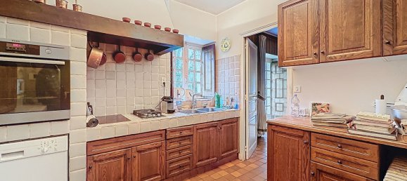 Casa de 6 dormitorios en Dinan, France No. 202621 10