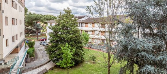 Apartamento de 3 dormitorios en Pisa, Italy No. 60036 11
