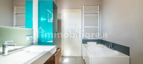 Apartamento de 3 dormitorios en Pisa, Italy No. 60036 32