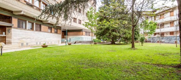 Apartamento de 3 dormitorios en Pisa, Italy No. 60036 37