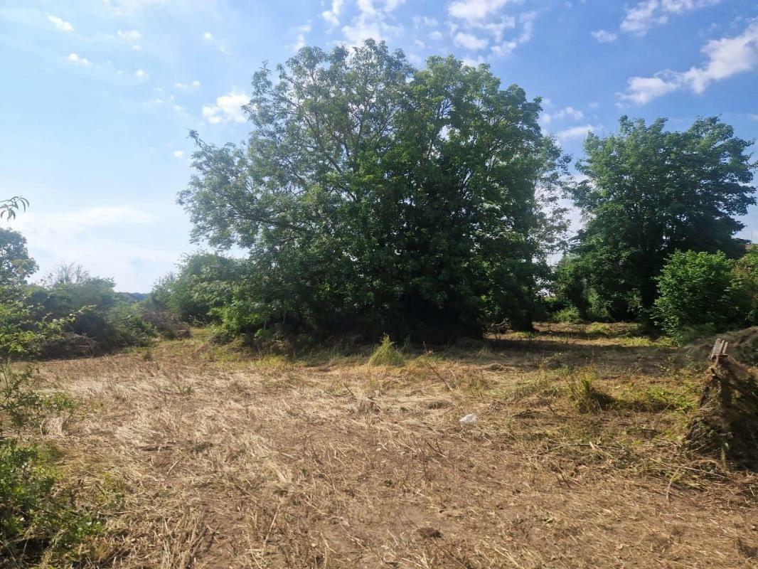  Land in Brezolles, France No. 267827